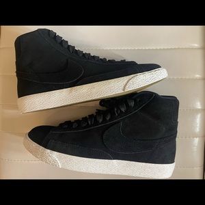 Nike Blazer Mid